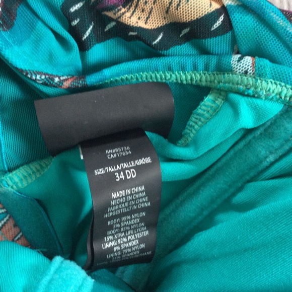 Coco Reef Mesh Layer Underwire Tankini Top - Picture 9 of 10